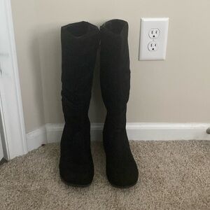 Tall winter boots